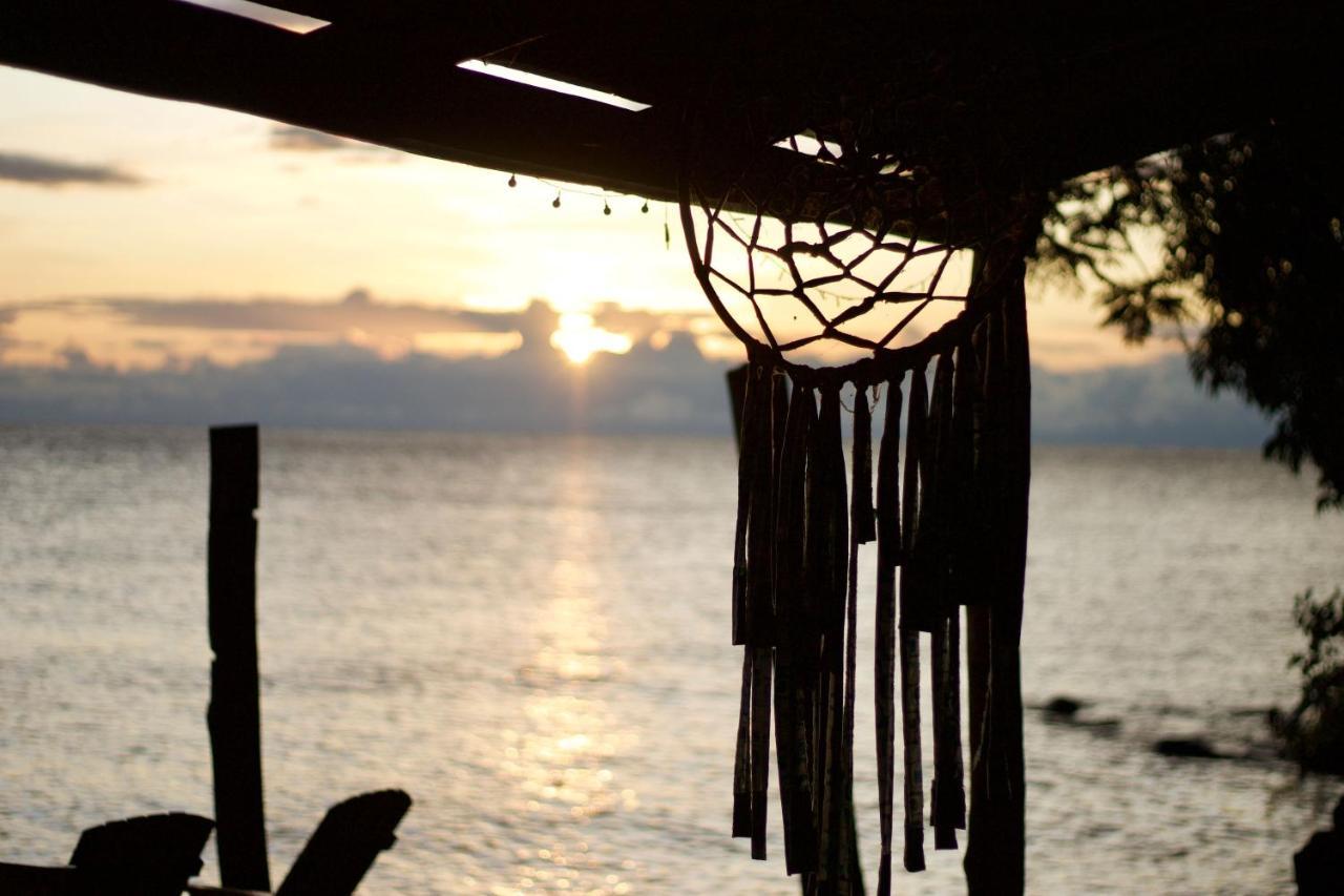 Butterfly Space- A Non-Profit Eco-Lodge Nkhata Bay ภายนอก รูปภาพ