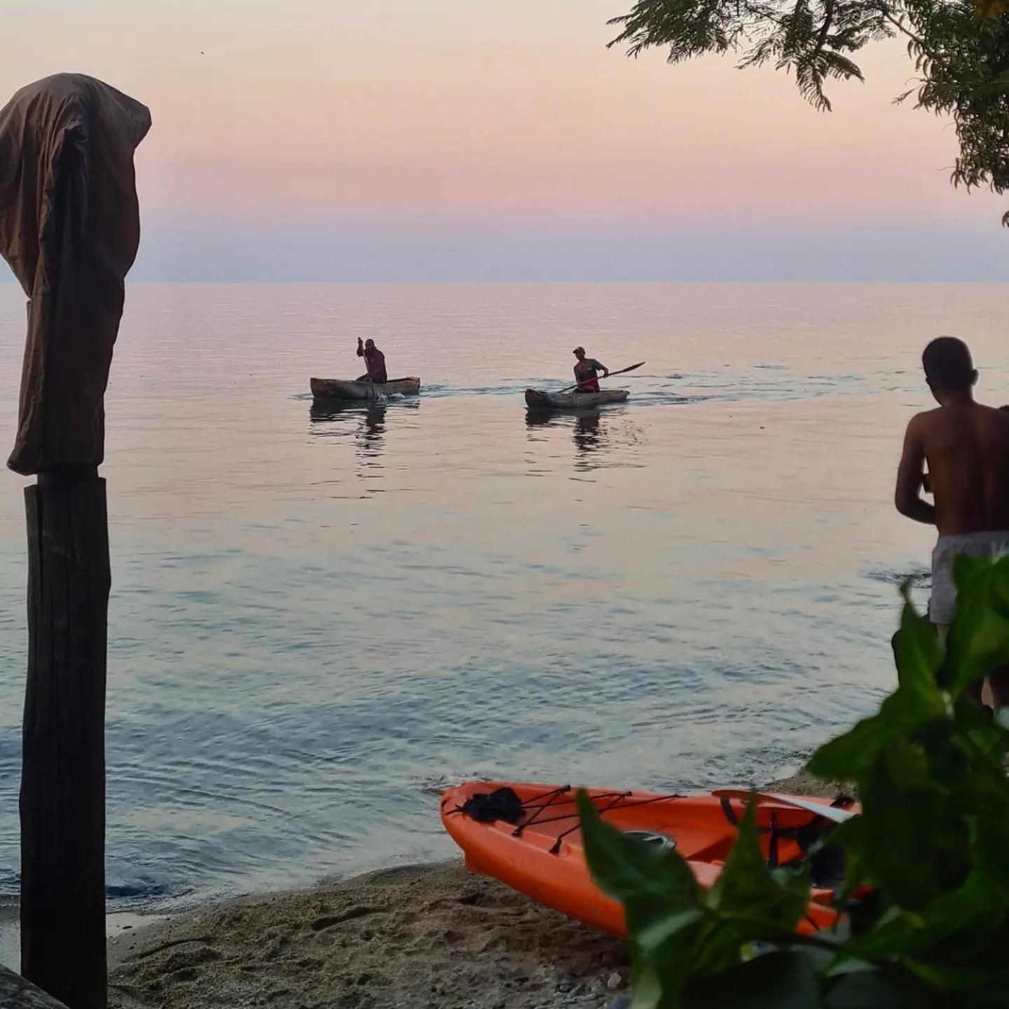 Butterfly Space- A Non-Profit Eco-Lodge Nkhata Bay ภายนอก รูปภาพ